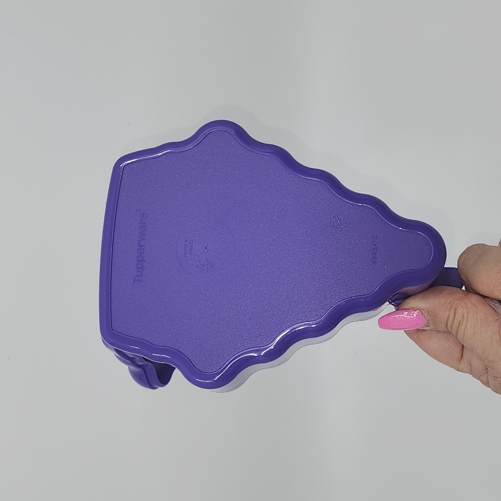 Tupperware Forget me Not Grape Keeper - Picture 3 of 8